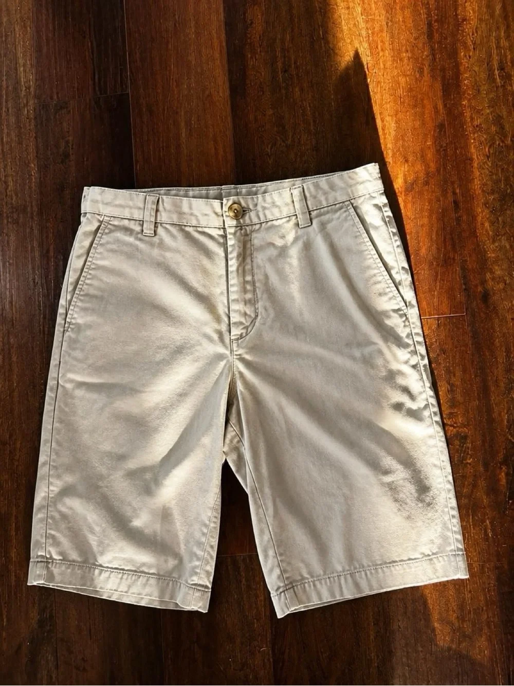 Vineyard Vines Boys Size 18 Khaki Chino Shorts Beige Cotton Stretch Preppy